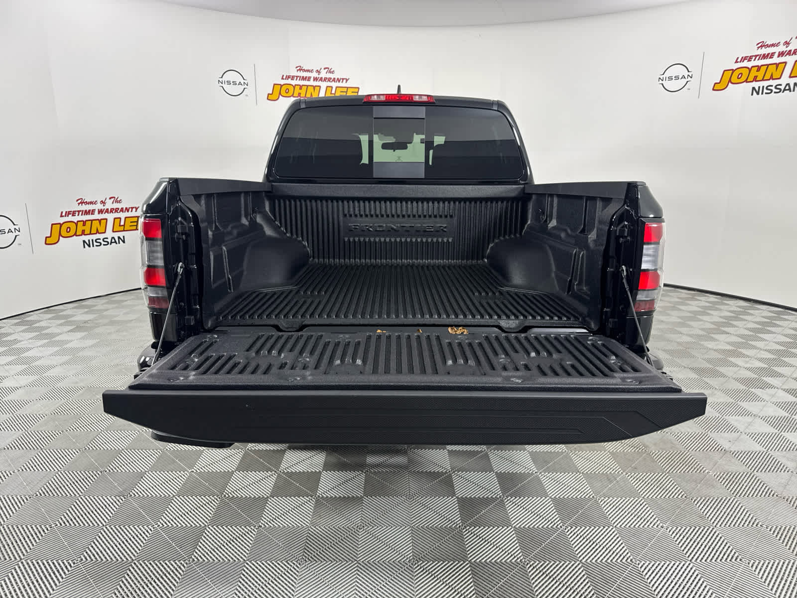 New 2025 Nissan Frontier PRO-4X image 5