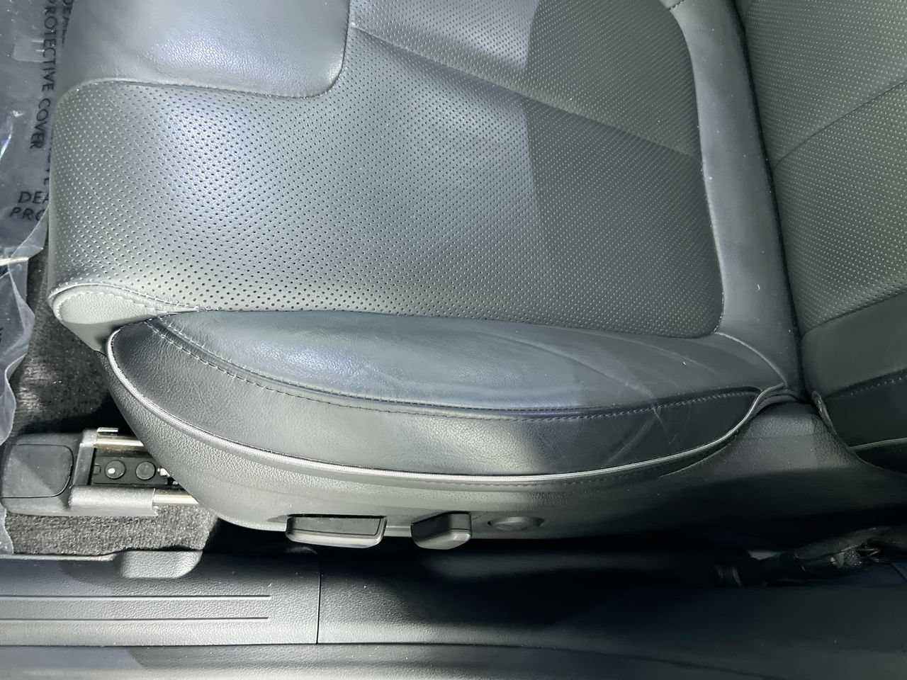 Used 2021 Hyundai Santa Fe SEL w/ Convenience + Premium Package FWD image 9