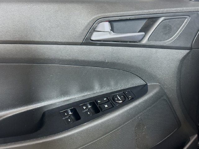 Used 2016 Hyundai Tucson SE w/ Option Group 02 FWD image 22