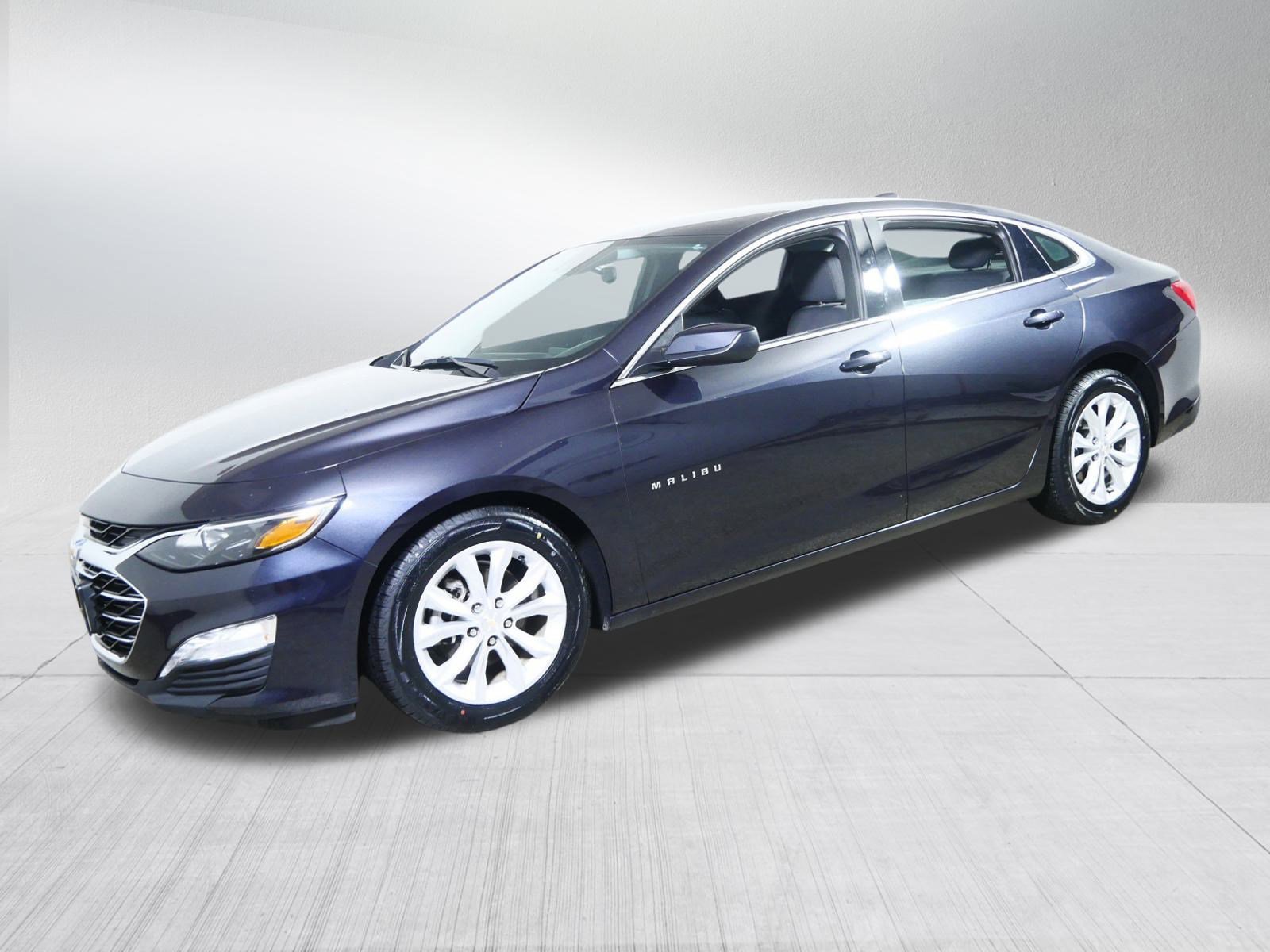 Used 2023 Chevrolet Malibu LT image 3