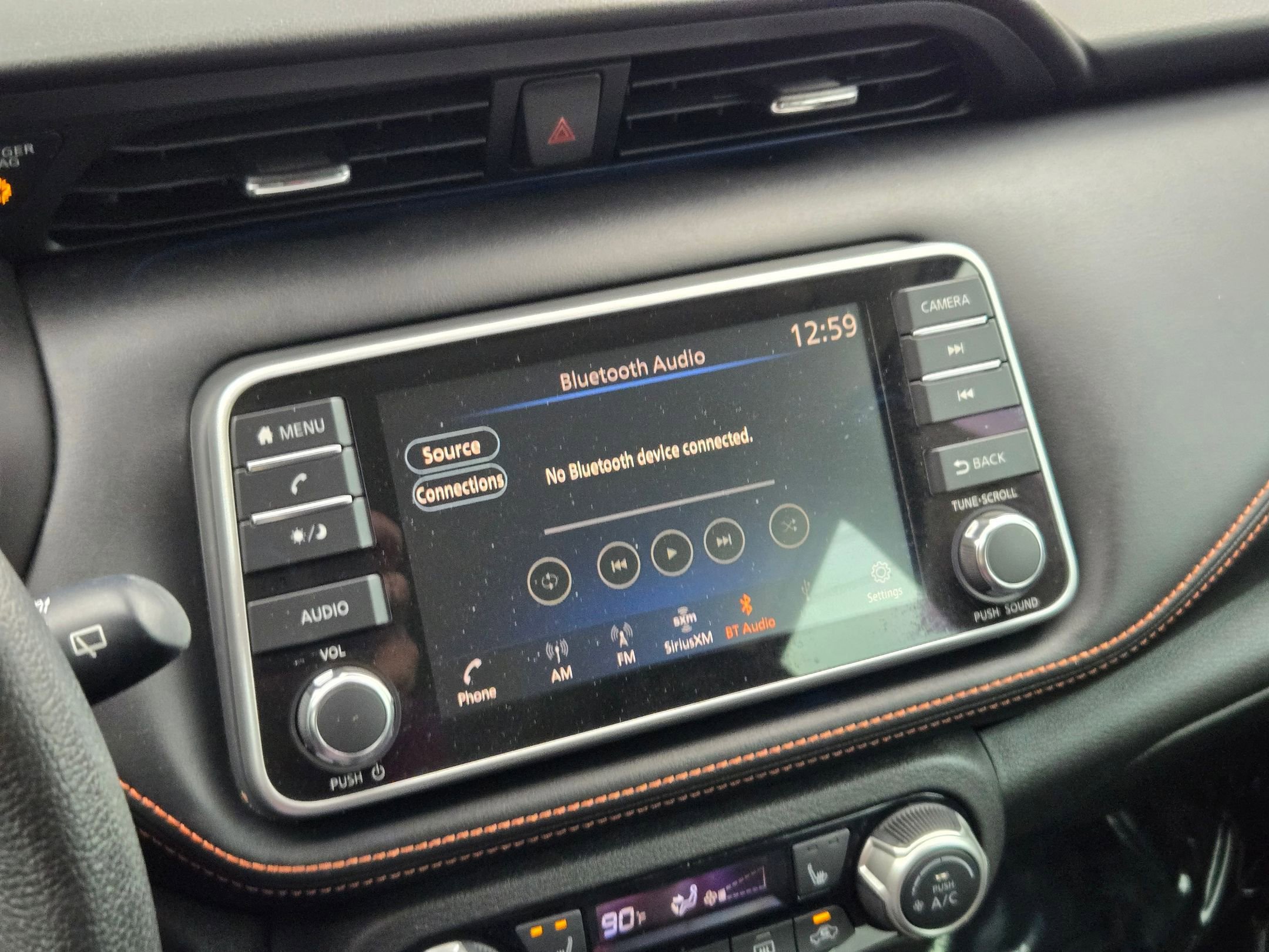 Used 2020 Nissan Kicks SR w/ SR Premium Package image 17