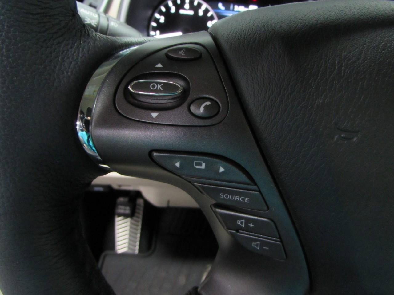 Used 2024 Nissan Murano SL image 25