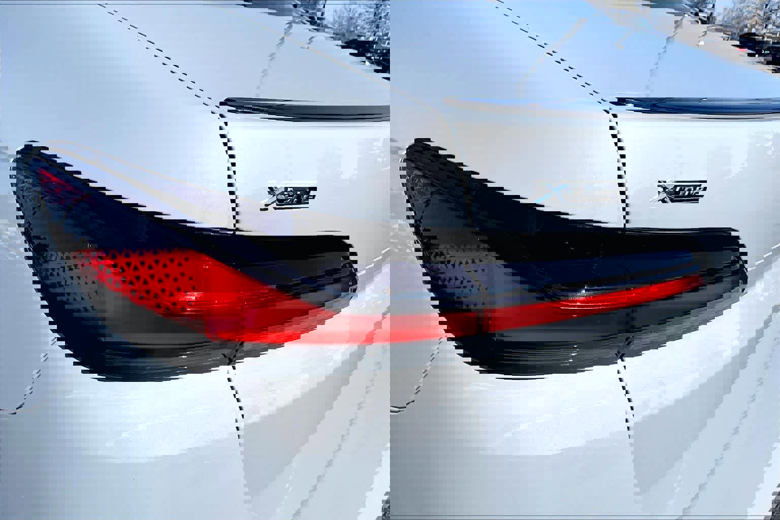 Used 2023 BMW 760i xDrive w/ Executive Package image 29