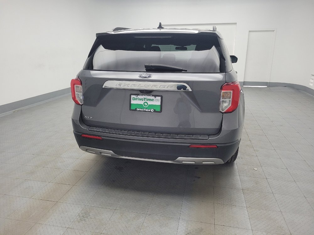 Used 2022 Ford Explorer XLT w/ Equipment Group 202A image 7