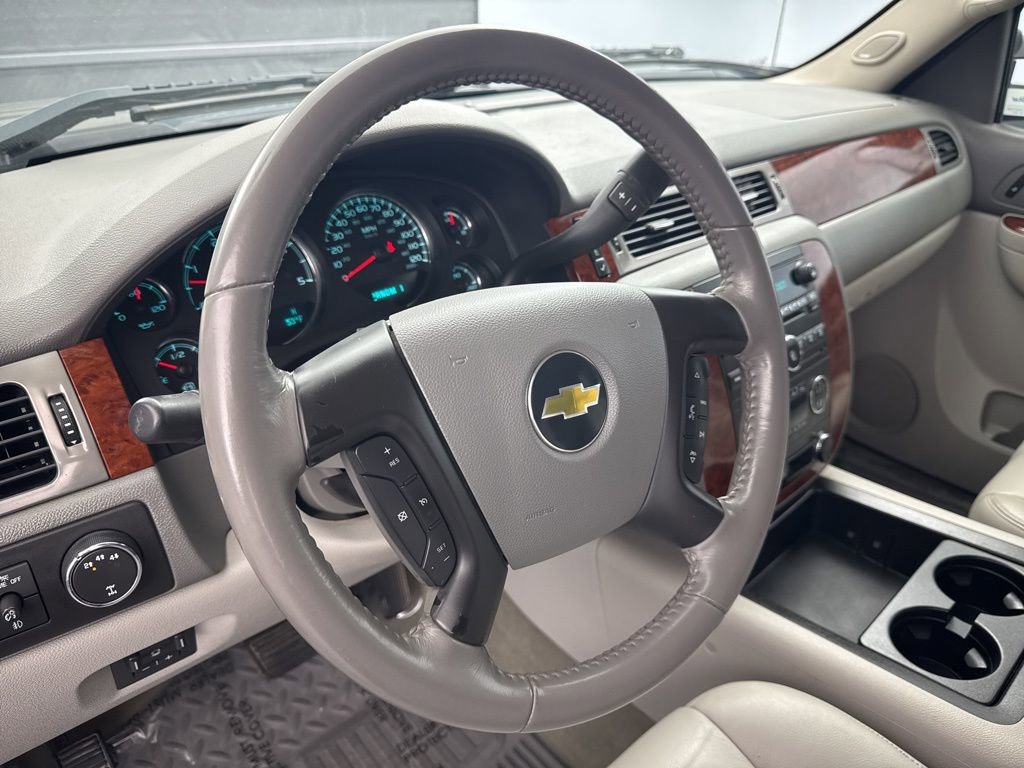 Used 2011 Chevrolet Silverado 2500 LTZ AWD/4WD image 9