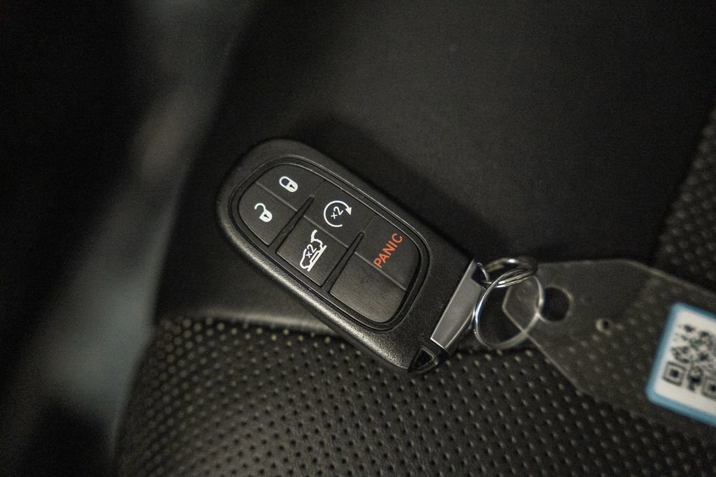 Certified 2019 Jeep Cherokee Limited w/ Trailer Tow Group image 49