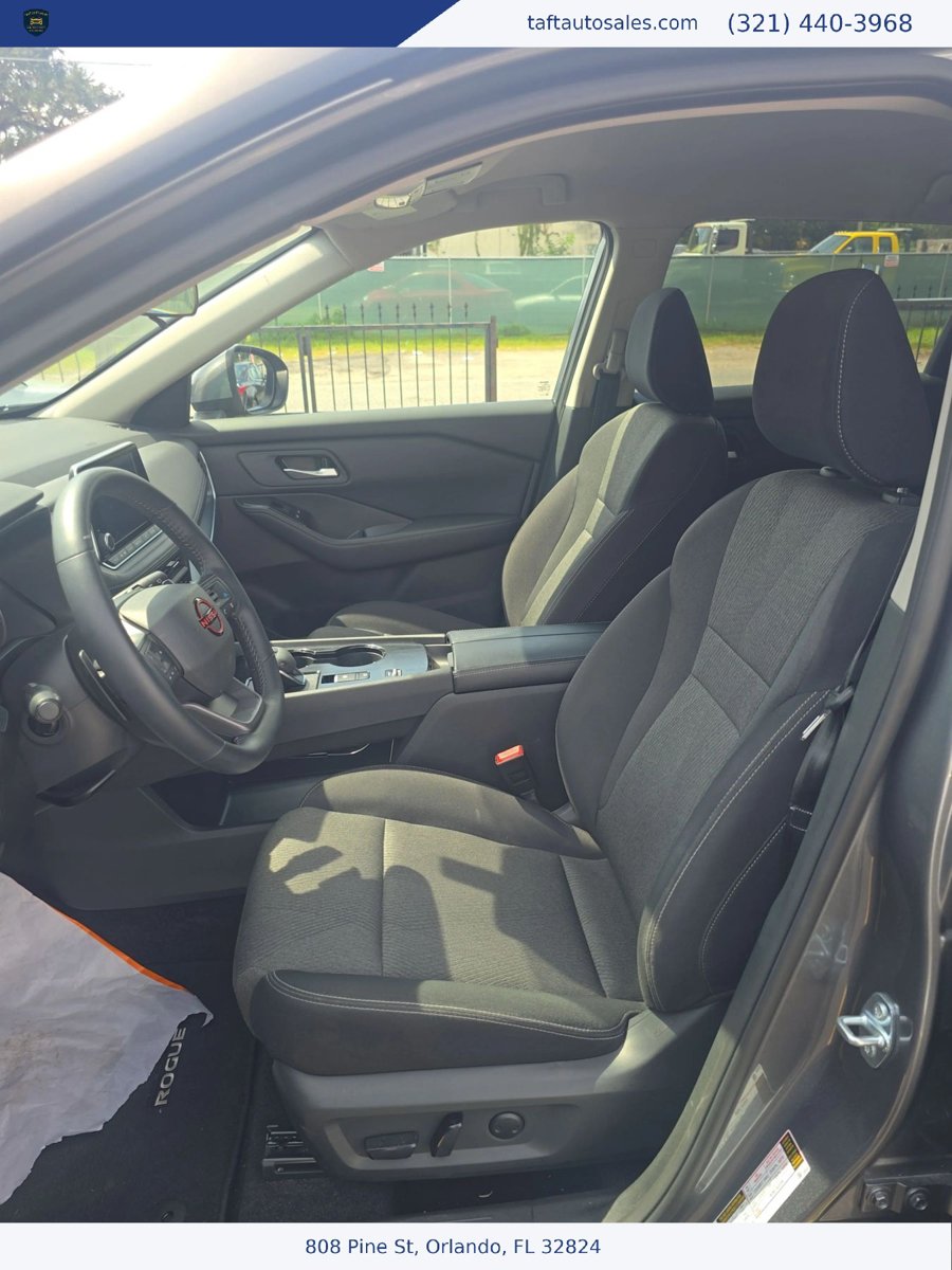 Used 2026 Nissan Rogue SV FWD image 9