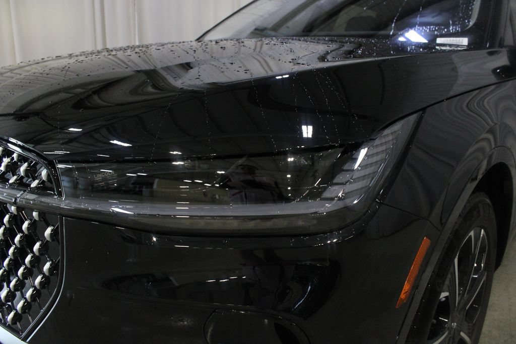New 2026 Lincoln Nautilus Reserve AWD/4WD image 35