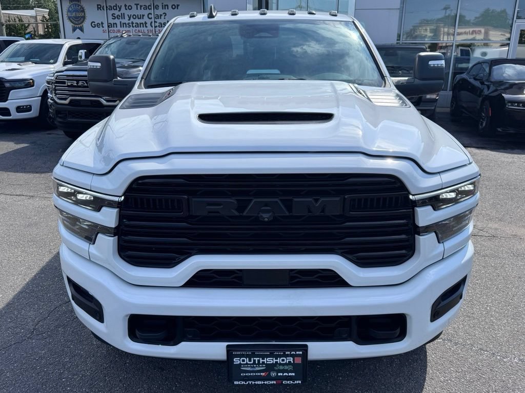 Used 2026 RAM 2500 Laramie AWD/4WD image 2