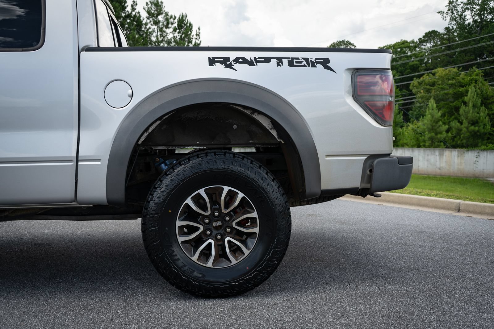 Used 2013 Ford F150 Raptor w/ Luxury Equipment Group AWD/4WD image 6