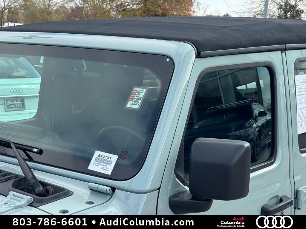 Used 2023 Jeep Wrangler Unlimited Rubicon w/ Cold Weather Group image 10