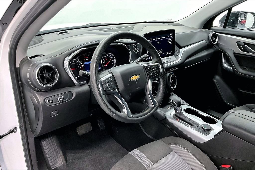 Used 2024 Chevrolet Blazer LT w/ Convenience Package image 16