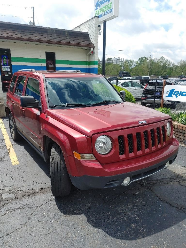 Used 2016 Jeep Patriot High Altitude AWD/4WD image 2