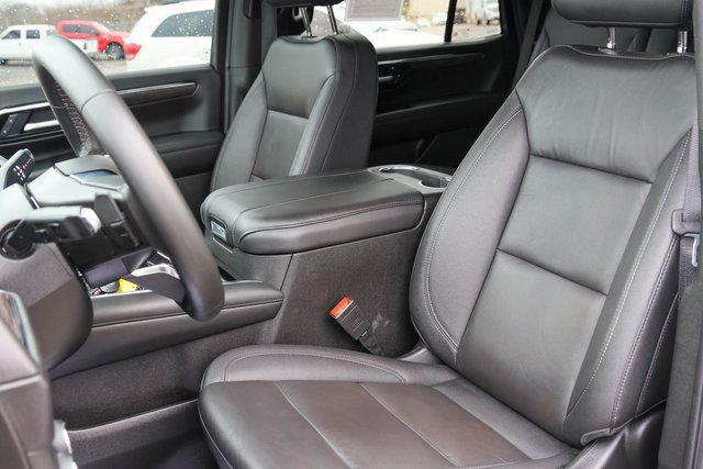 Used 2025 Chevrolet Tahoe LT image 13