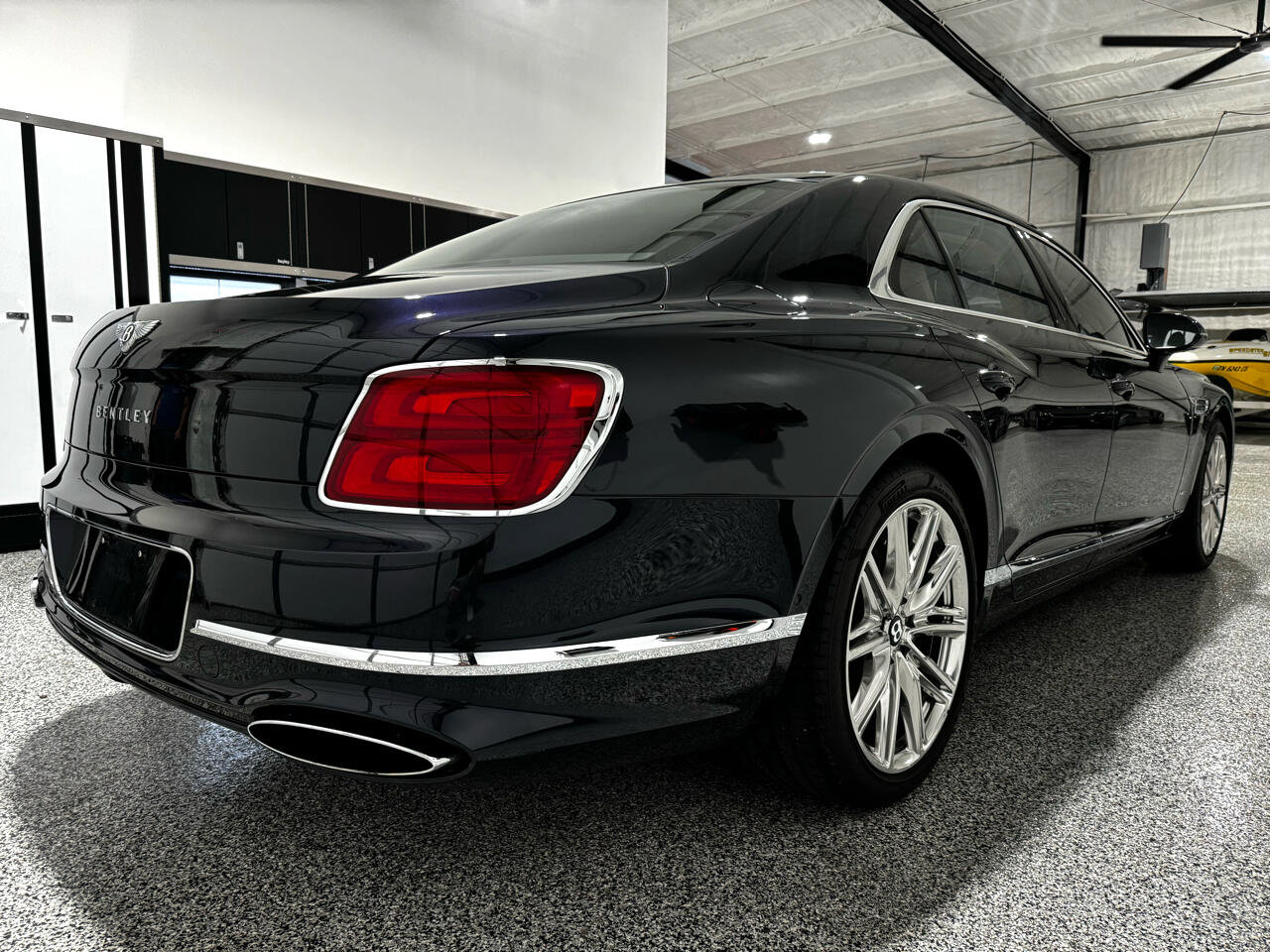 Used 2021 Bentley Flying Spur W12 image 5