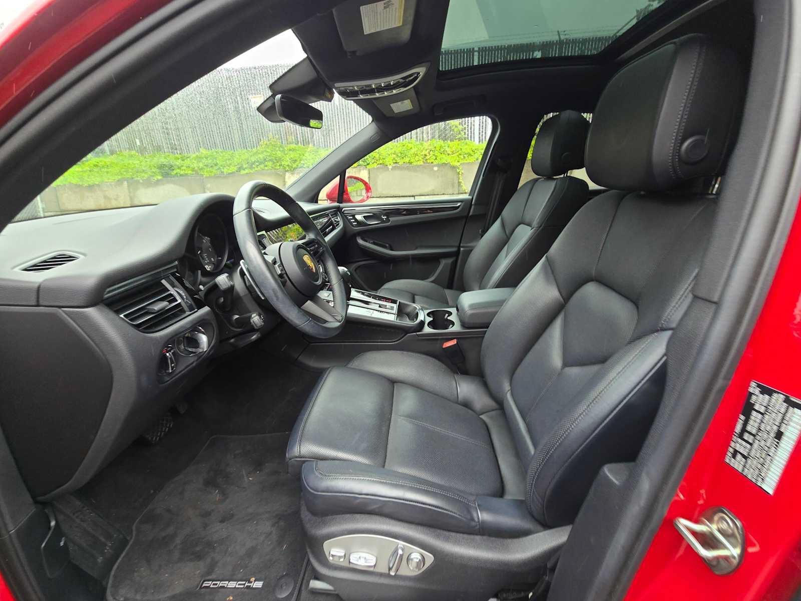 Used 2023 Porsche Macan S AWD/4WD image 21