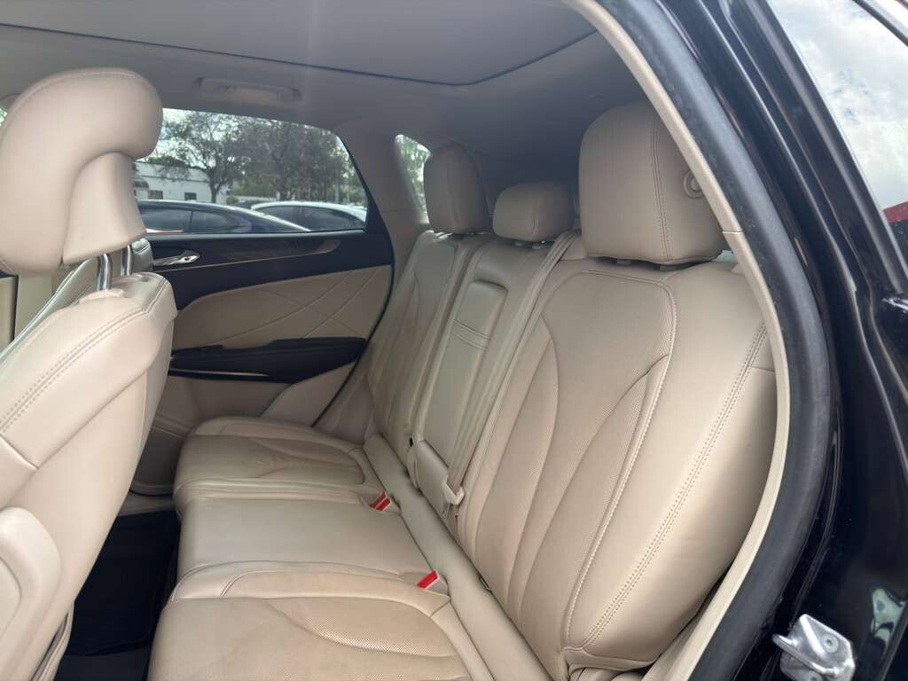 Used 2018 Lincoln MKC Reserve w/ Lincoln MKC Climate Package image 13