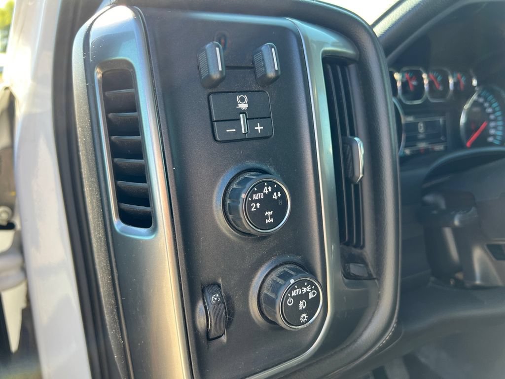 Used 2015 Chevrolet Silverado 1500 LTZ w/ LTZ Plus Package AWD/4WD image 14