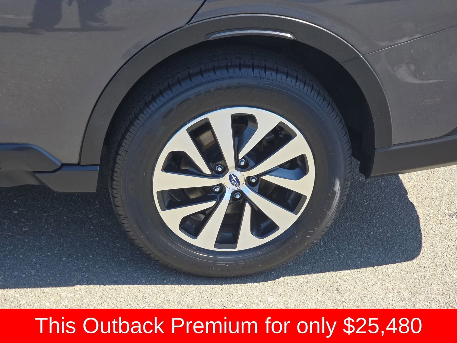 Used 2022 Subaru Outback Premium image 39