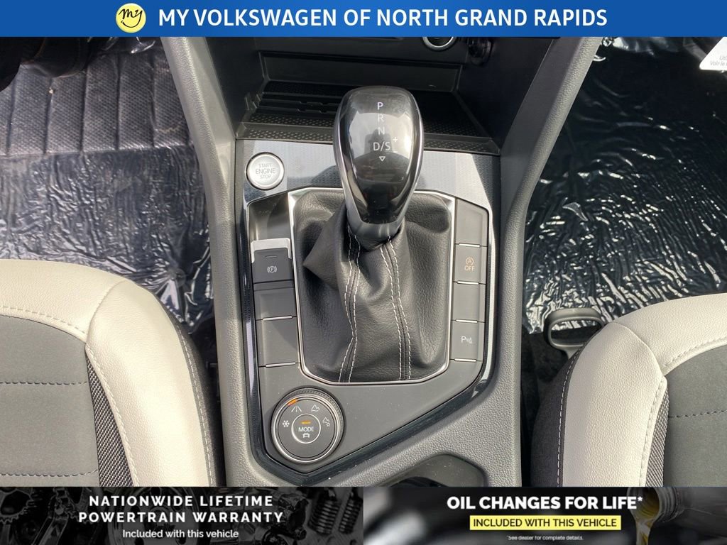 New 2026 Volkswagen Taos SE AWD/4WD image 16