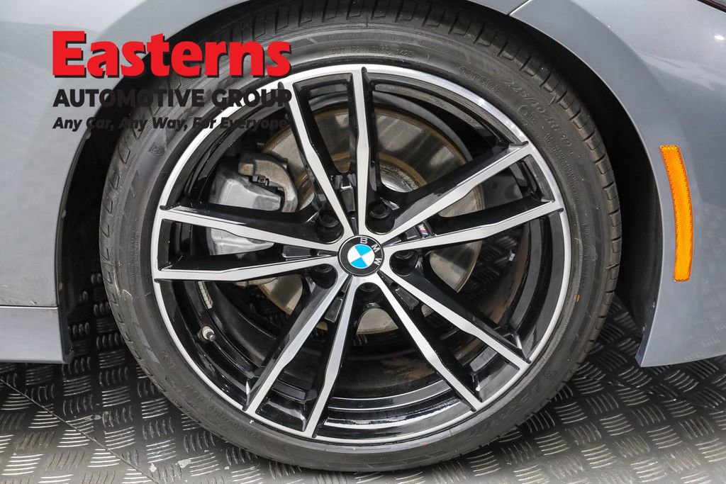 Used 2023 BMW 330i Sedan w/ M Sport Package RWD image 30