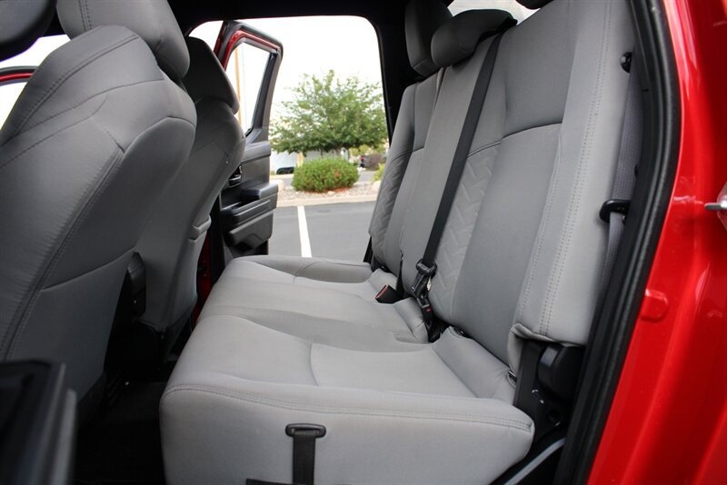 Used 2024 Toyota Tacoma SR5 AWD/4WD image 25