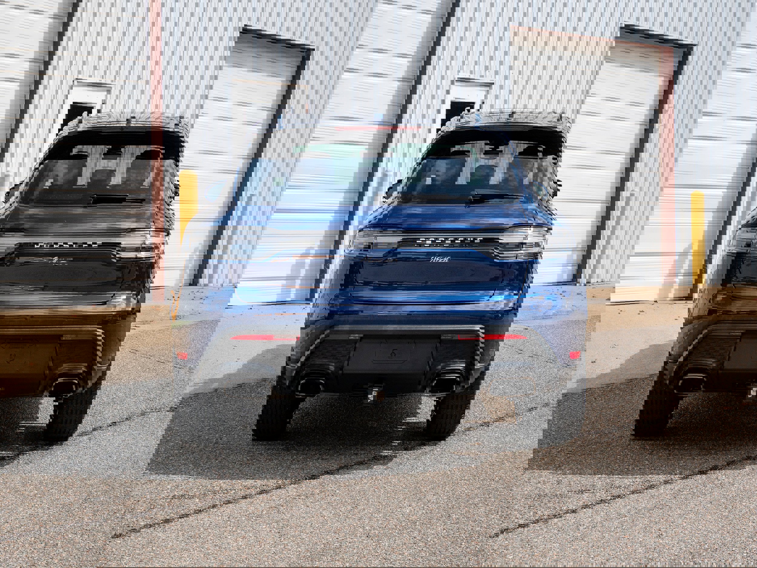 Used 2024 Porsche Macan image 6