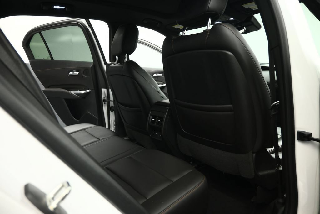 Used 2019 Cadillac XT4 Sport w/ Cold Weather Package FWD image 60