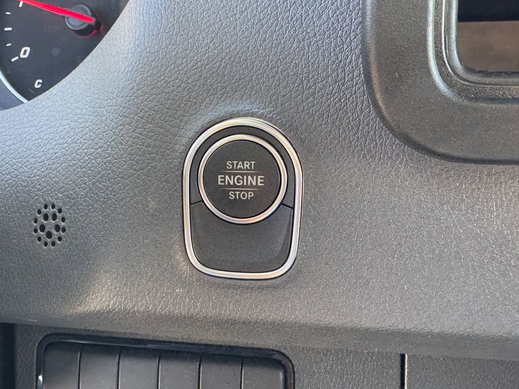 Used 2024 Mercedes-Benz Sprinter 3500 image 21