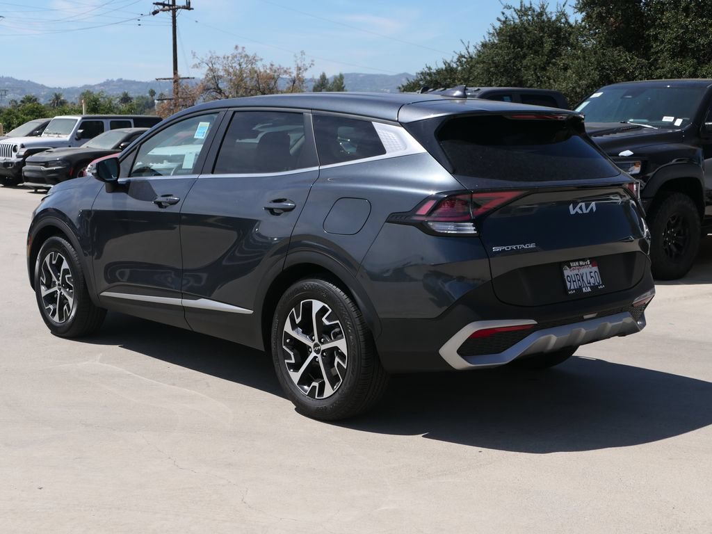 Used 2023 Kia Sportage EX FWD image 5