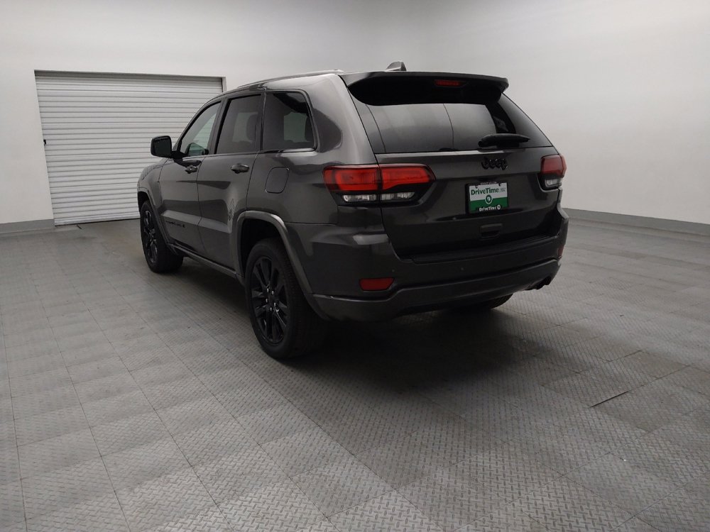 Used 2020 Jeep Grand Cherokee Altitude RWD image 5