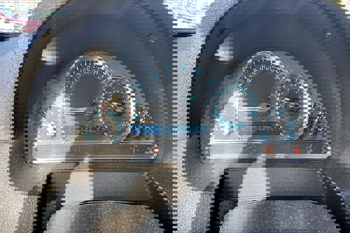 Used 2010 Chevrolet HHR LT image 20