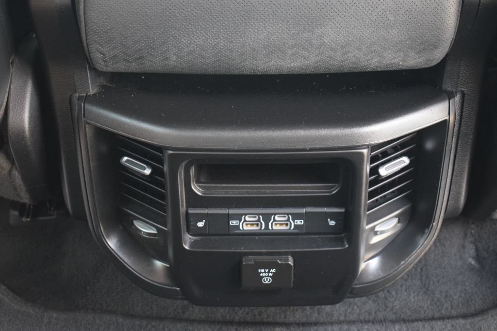 Used 2025 RAM 1500 Laramie AWD/4WD image 17