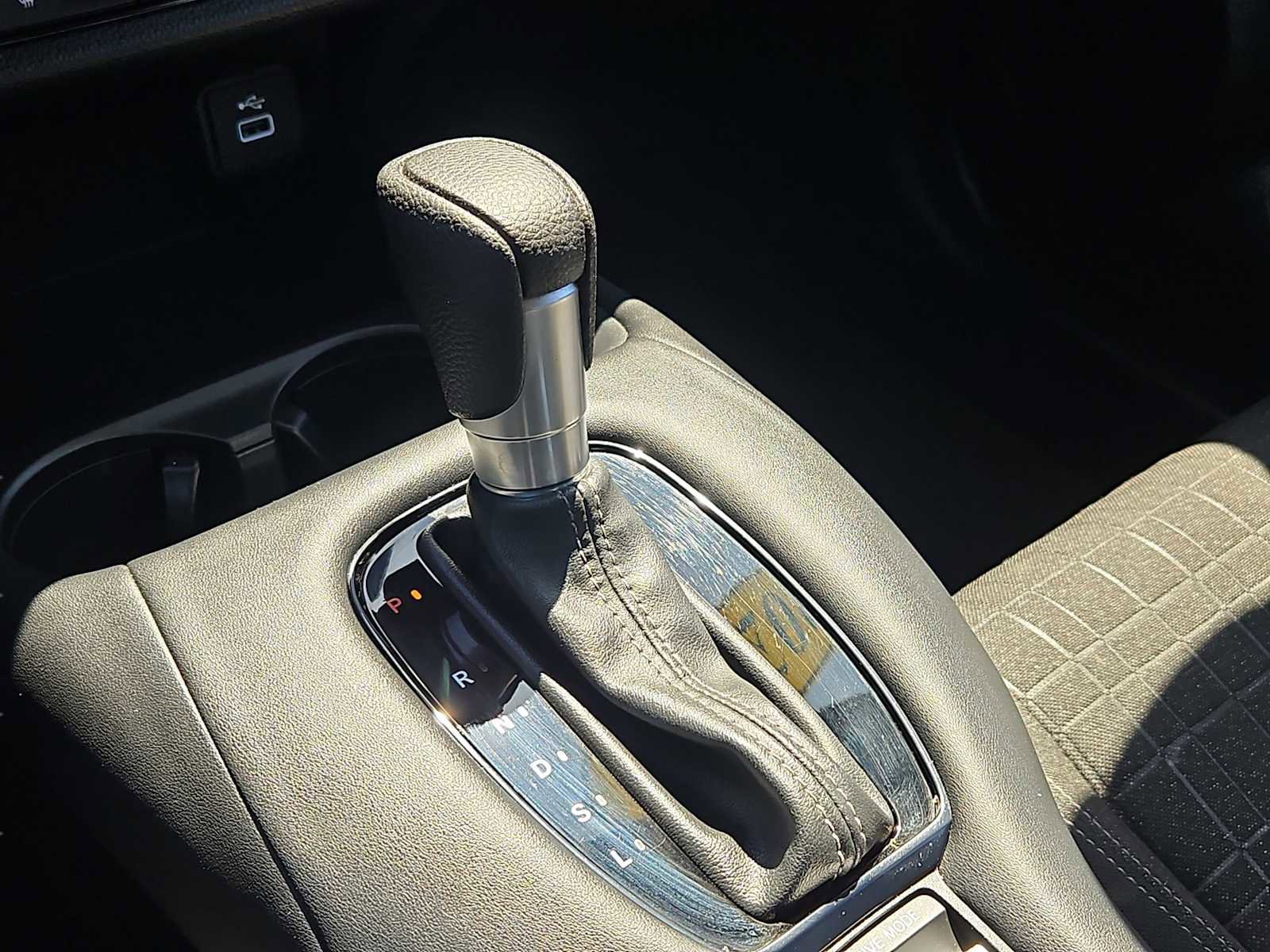 Certified 2023 Honda HR-V LX image 23