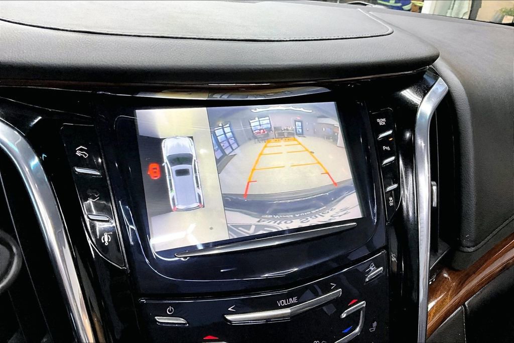 Used 2016 Cadillac Escalade Luxury image 14