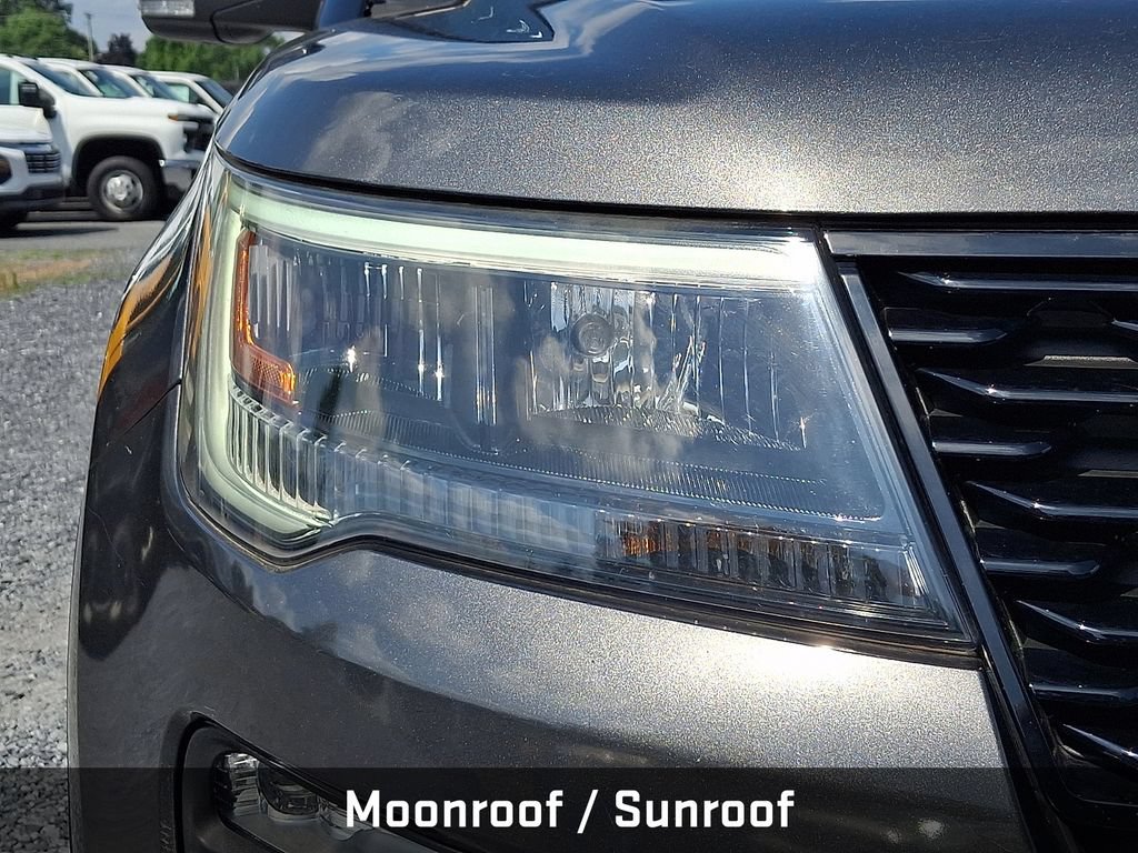 Used 2018 Ford Explorer Sport AWD/4WD image 11