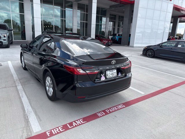 Used 2025 Toyota Camry LE w/ Convenience Package FWD image 6