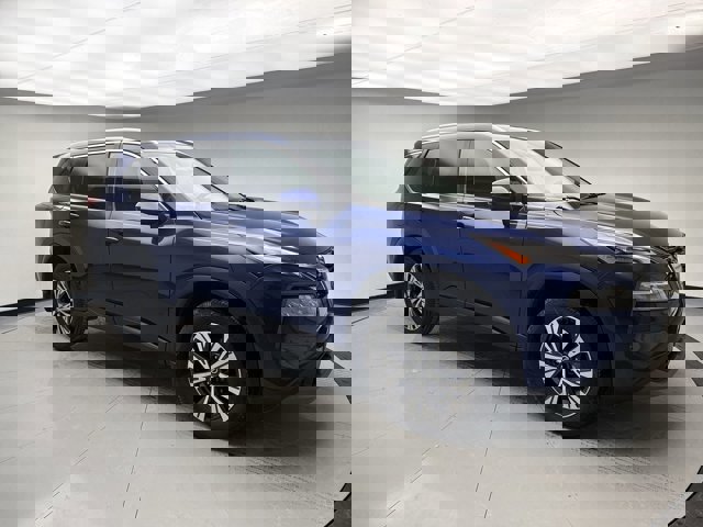 Used 2021 Nissan Rogue SV w/ Premium Package image 7