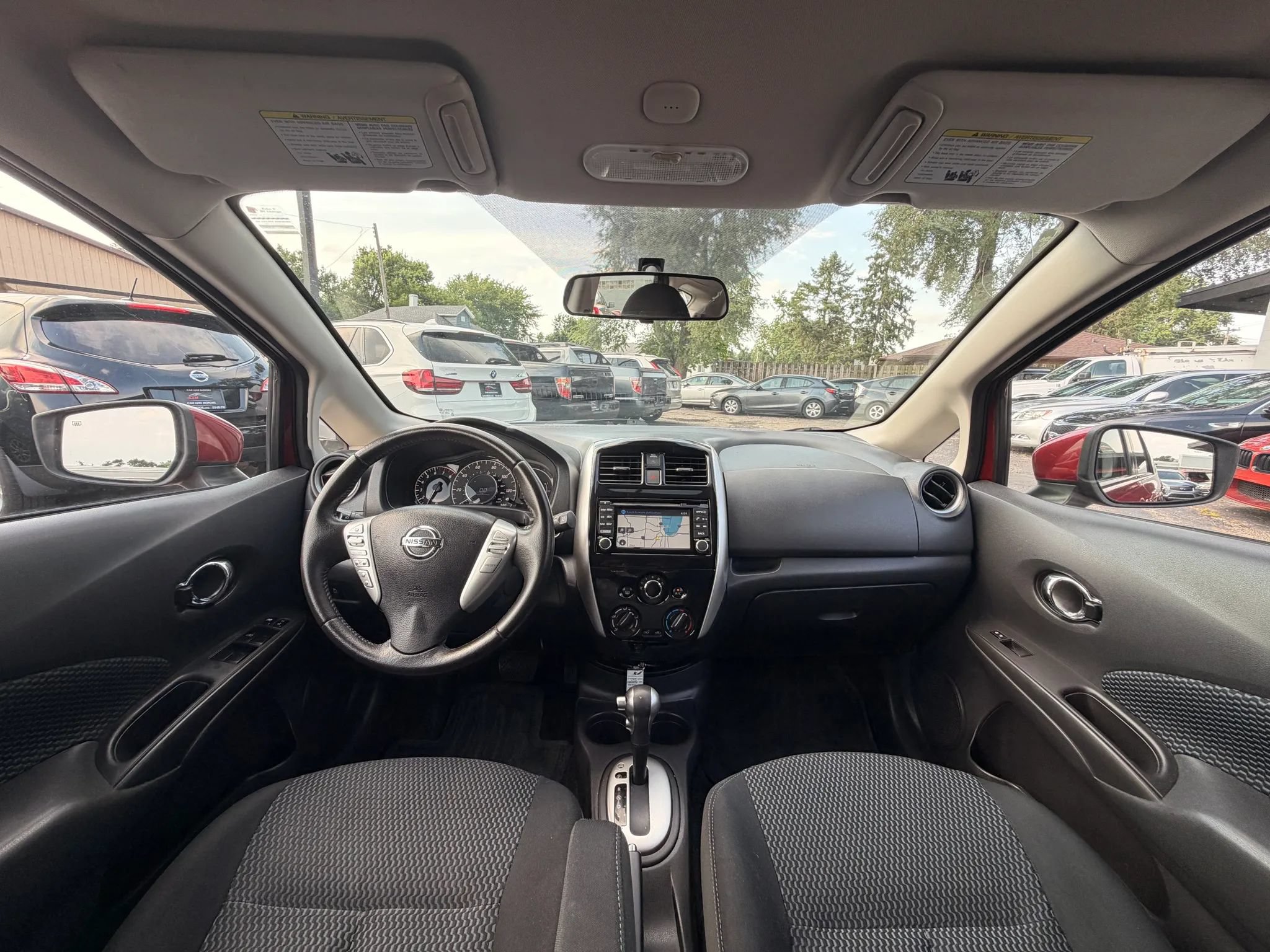 Used 2015 Nissan Versa Note FWD image 2