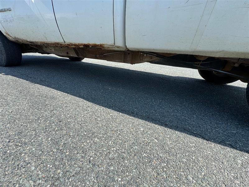 Used 2011 Chevrolet Silverado 3500 W/T image 19