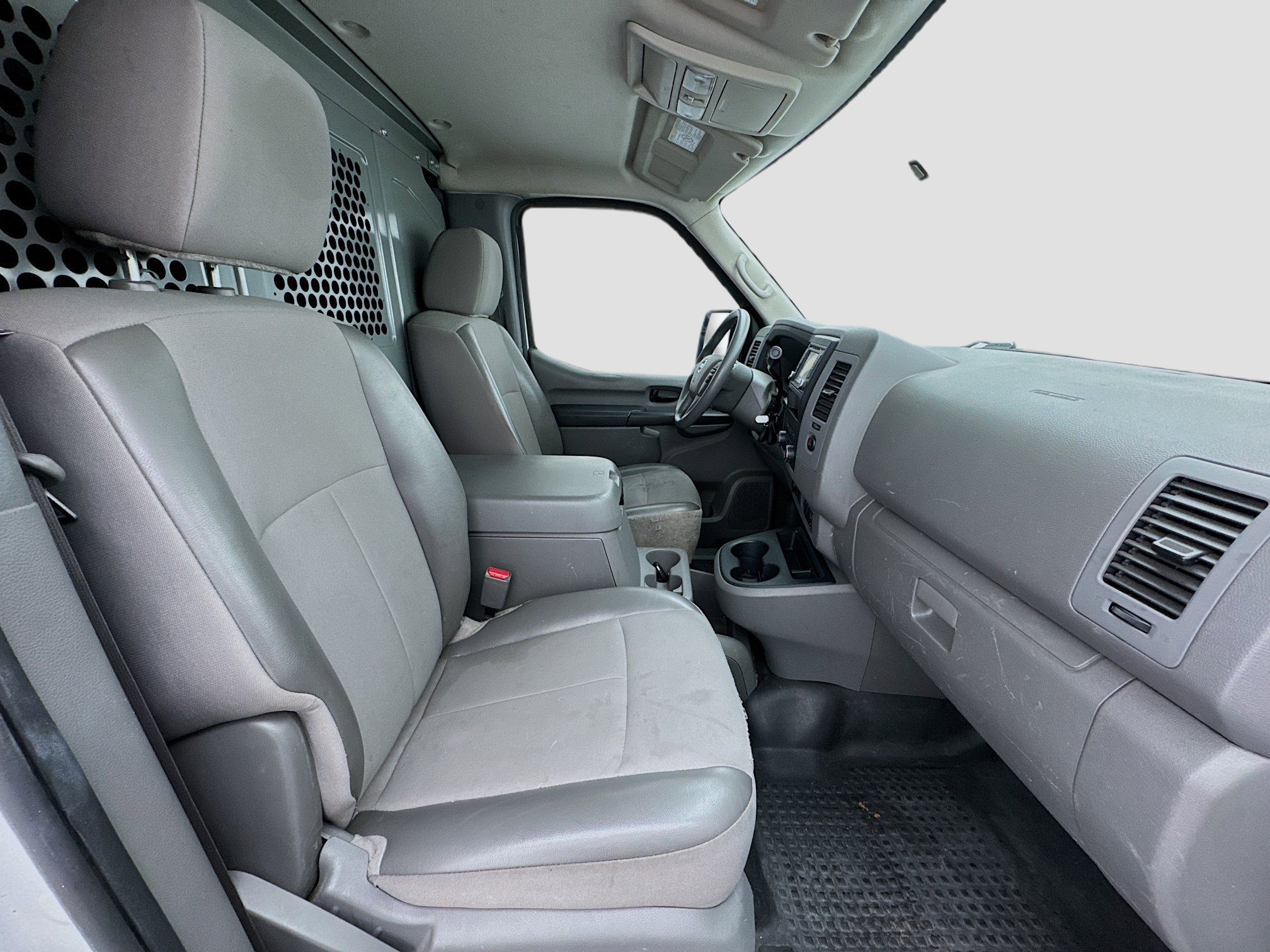 Used 2020 Nissan NV 2500 SV w/ Navigation Package image 18