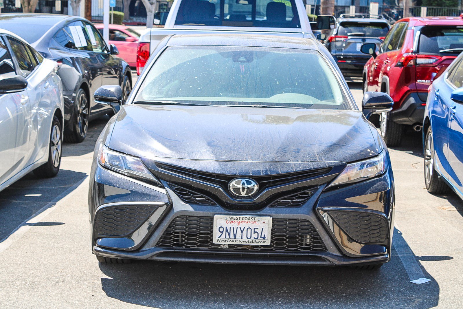 Used 2024 Toyota Camry SE FWD image 2