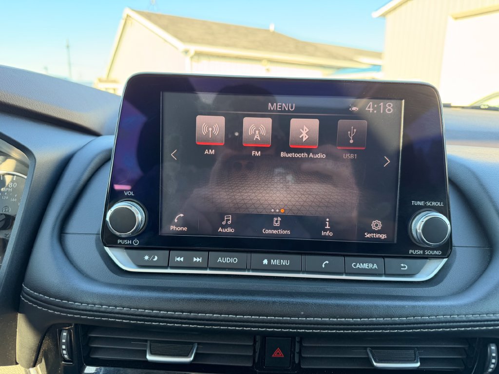 Used 2021 Nissan Rogue SV FWD image 21