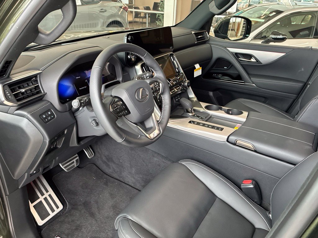 New 2026 Lexus LX 700h F Sport AWD/4WD image 12