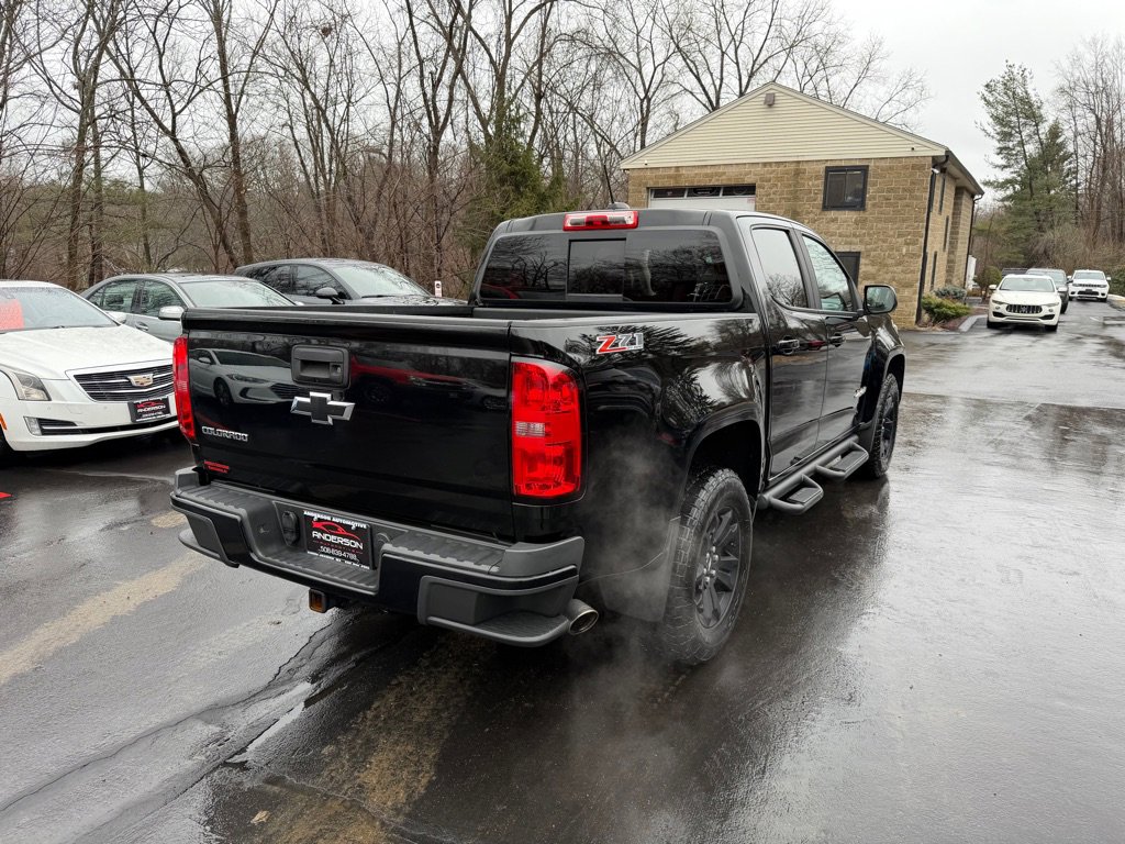 Used 2016 Chevrolet Colorado Z71 w/ Z71 Midnight Edition image 12
