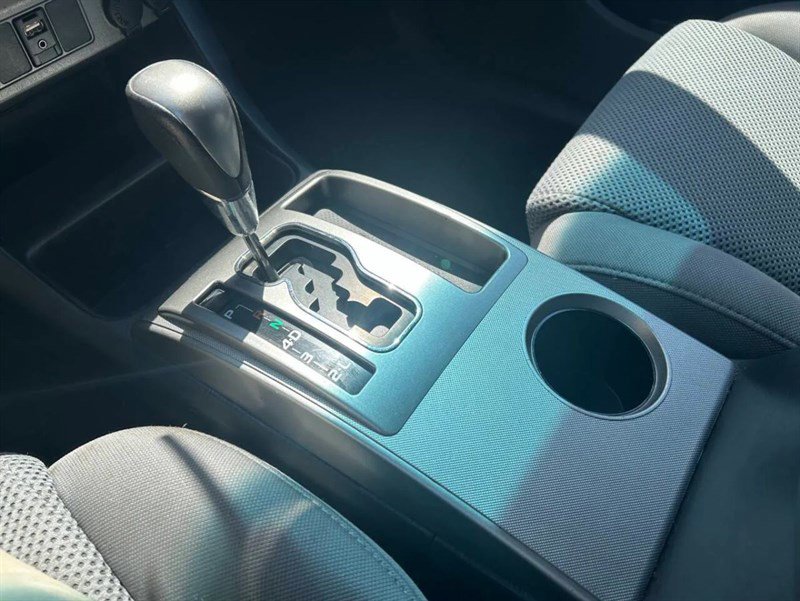 Used 2014 Toyota Tacoma 4x4 Double Cab w/ TRD Sport Package image 17