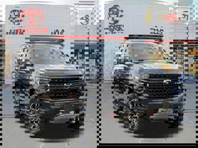 Used 2024 Chevrolet Tahoe Z71 w/ Luxury Package image 1