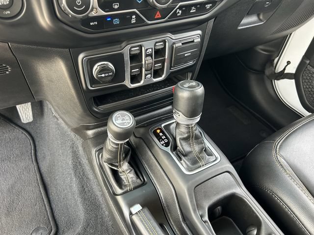 Used 2023 Jeep Wrangler Unlimited Sahara AWD/4WD image 26