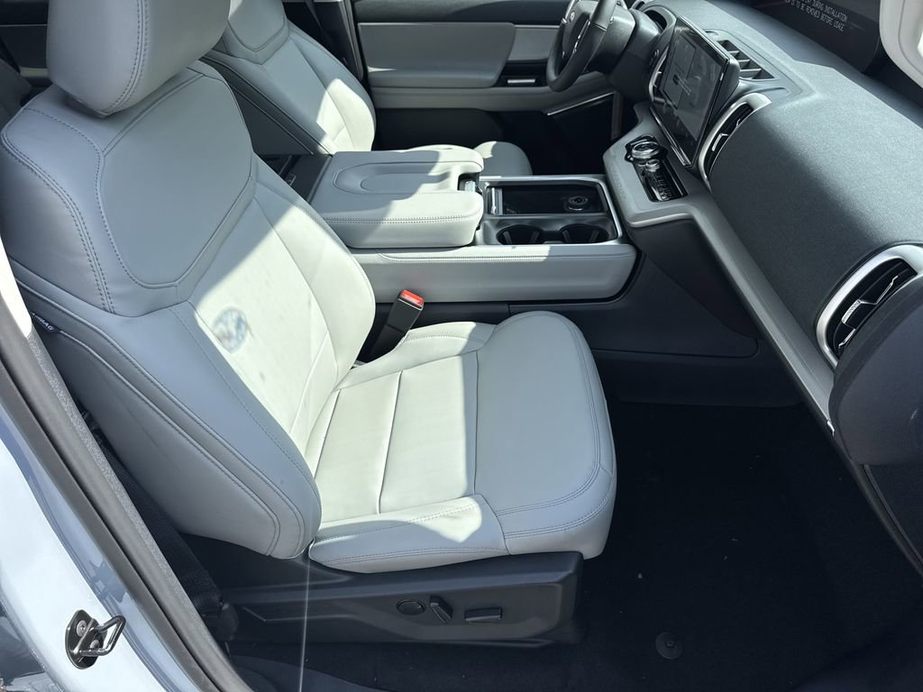 New 2026 Ford Expedition Max Active RWD image 13