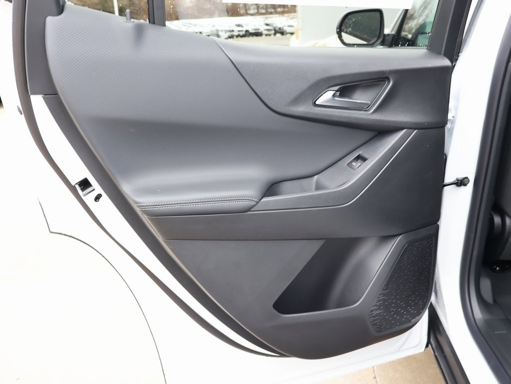 New 2026 Chevrolet Equinox LT w/ LPO, Floor Liner Package image 24